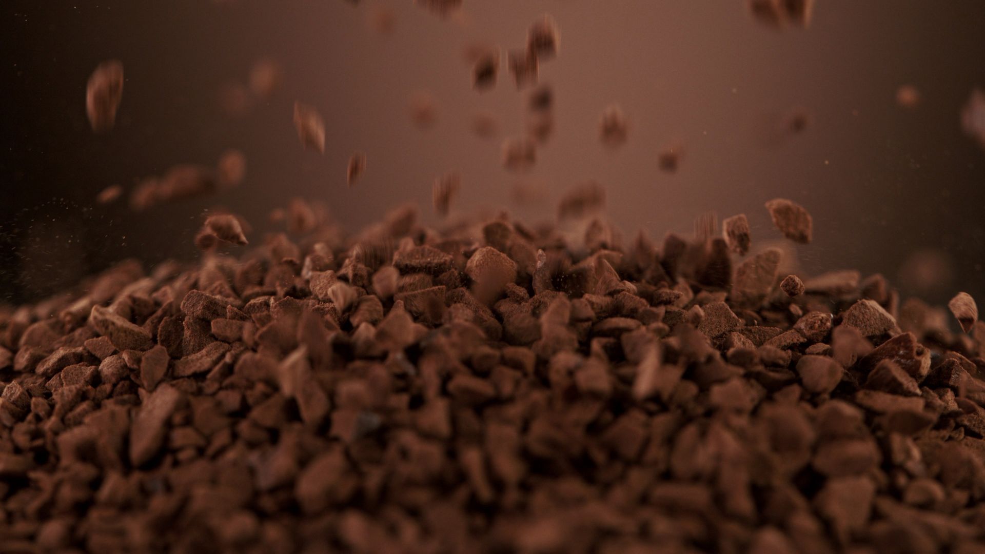 Koffiegranulaat in een hoop