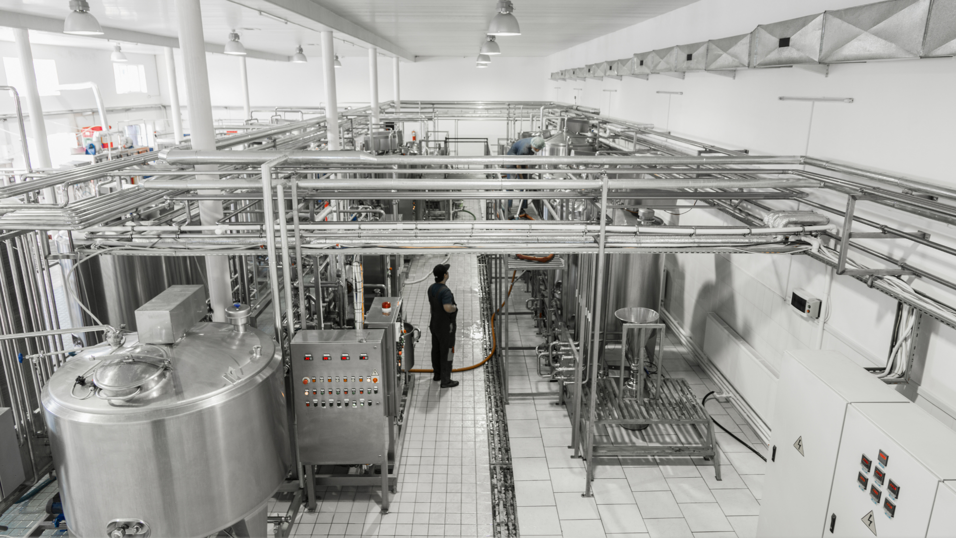 apparatuur van een melkfabriek