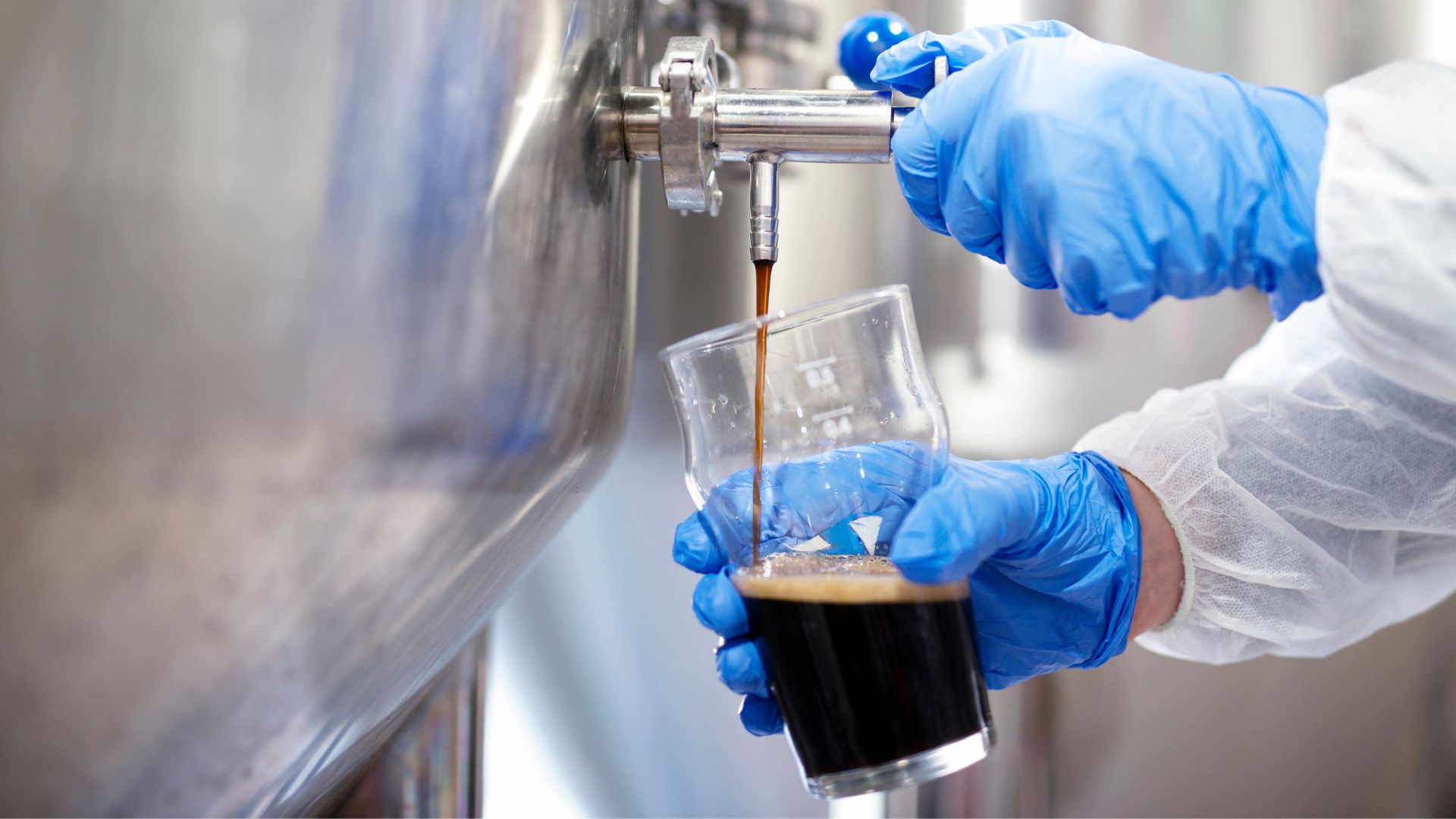  bier tappen uit een tank